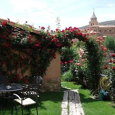 La Casa Del Tío Americano 4* Albarracín